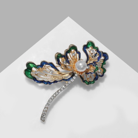 Brooch "Flower" with a pearl core, color in gold