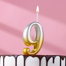 Candle for the cake the figure 