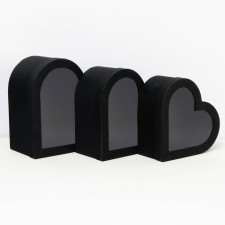A set of boxes with a window 3 in 1 heart l: 28.5x26.3x13 m: 26x24x11.5 s: 23.5x21.5x10 cm