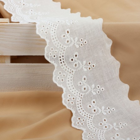 Lace embroidery, 70 mm × 13 ± 1 m, white color