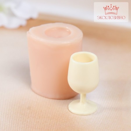 Mold Silicone "glass" 2.3x2.3x3.8 cm