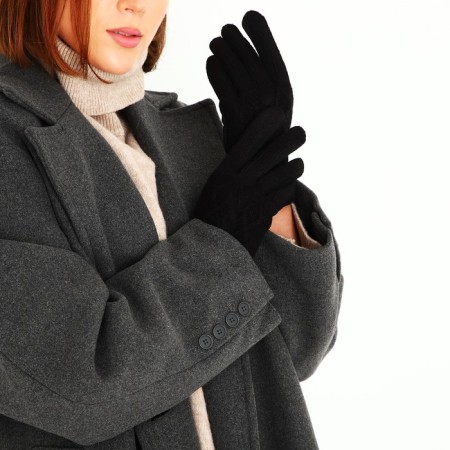 Gloves are female, dimensionless, with insulation, black color-4