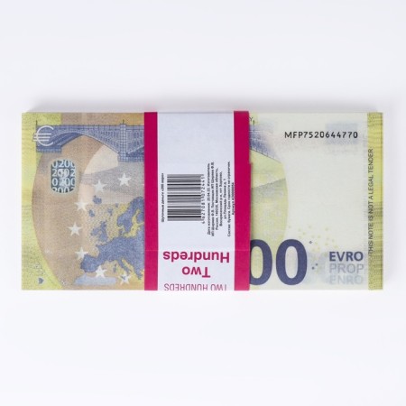 Pack of bills 200 euros-2