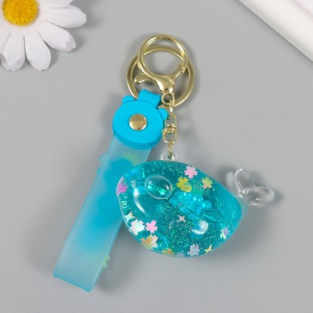 A plastic keychain with a carbine, a whale strap of water with sparkles 4x7x2.5 cm-3