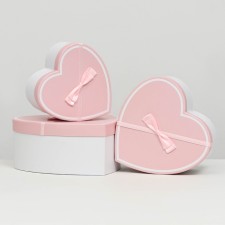 Set of boxes 3 in 1 heart l: 27x27x12cm m: 23.5x23x111cm s: 19x19x10cm