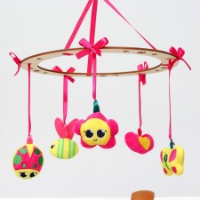 Set for creativity. Suspension for kids with their own hands 