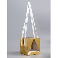 Box under the bento-port with ribbons, gold, 15.5 x 15.5 x 16 cm