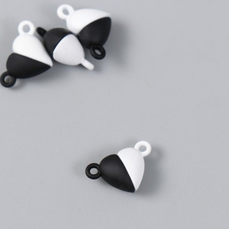 Magnetic metal lock "heart" black and white 2 pcs 1.2x1.2 cm