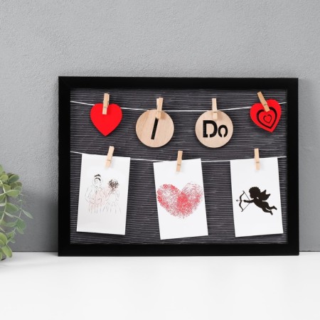 Photo frame plastic in 3 photos 9x13 cm "I agree" with clothespins, black 40x30x1.5 cm