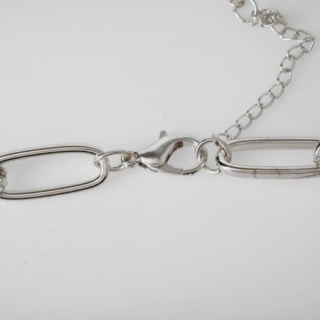 Piece "chain" pin in pearls, white color in silver, l = 45 cm-1