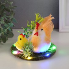 Souvenir polystyrene light “Red -haired chicken with a chicken in the meadow” 14x12.5x11 cm
