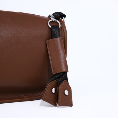 Cross-Bodi Bag on a zipper, brown color-3