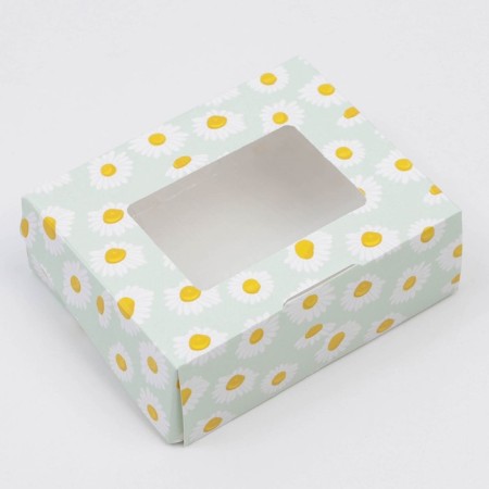 Confectionery packaging, a box of lamination "chamomile", 10 x 8 x 3.5 cm