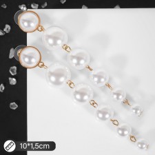 Earrings with pearls 