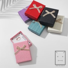 Gift box for the “Textile” set is bright, 7 × 9 (the size of the useful part is 6.2 × 8.3cm), the color of mix
