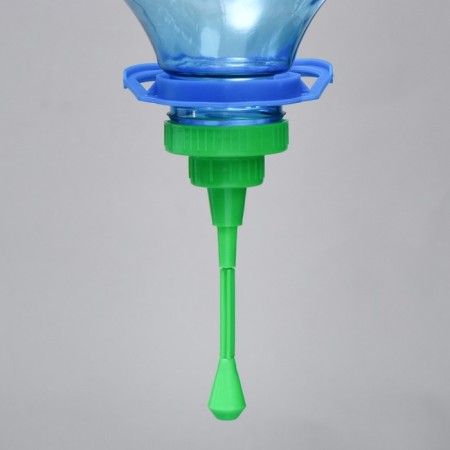 Hoom-bearing nozzle to PET bottles