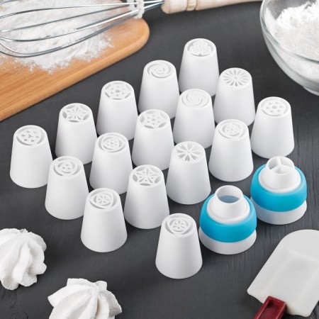 Set of pastry nozzles, d = 3.5 cm, 16 pcs, 2 adapters, color mix-6