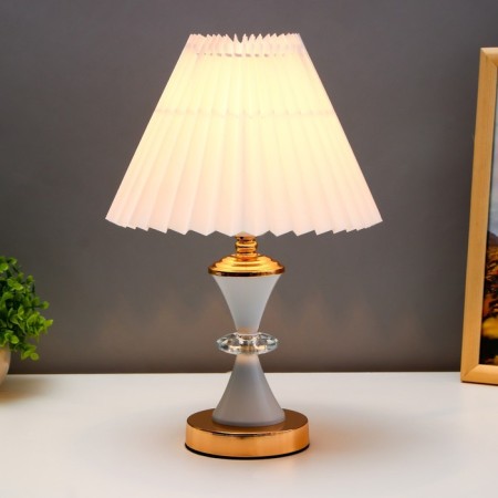 Toga table lamp 1x40W E27 220V white 22x22x35 cm Risalux-1