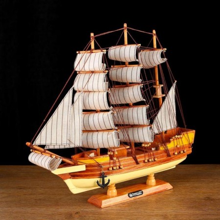 Souvenir medium -sized "Diana" ship, light wood, beige sails, 10 × 50 × 45 cm-1
