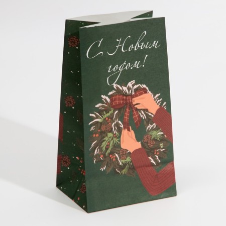 Package without handles "Wreath", 10 x 19.3 x 7 cm, New Year-3