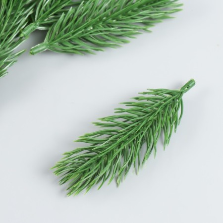 Decor for creativity "spruce branch" green 10 cm-1