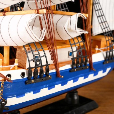 The ship souvenir medium "Spanola", the sides of white and blue, white sails, 43x39 x 9 cm-4