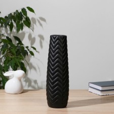 VAZA Ceramics Table 