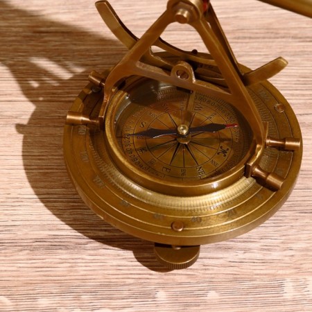 Souvenir 3 in 1 (Alidada, Compass + Telescope)-4