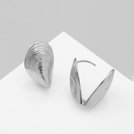 Earrings Metal "Chord" shell, waves, color silver-1