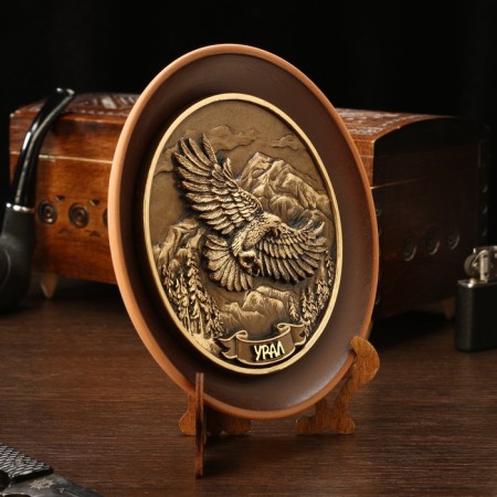 Souvenir "eagle", ceramics, gypsum, d = 16 cm-1