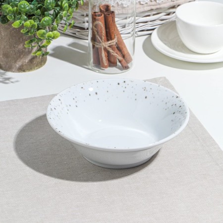 Porcelain salad "Points", 600 ml