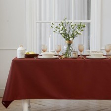 The tablecloth 