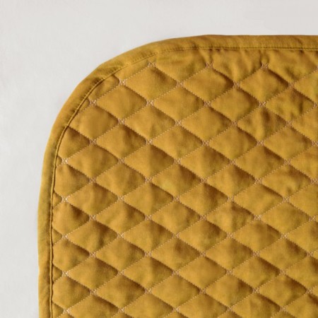 Bedspread with pillowcases "Tina", size 160x230 cm, yellow color-2