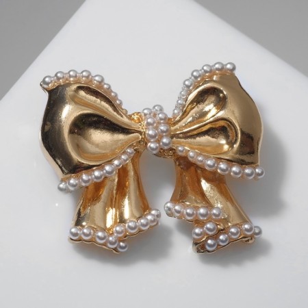 Board "Bant" with a scattering of pearls, the color is white in gold