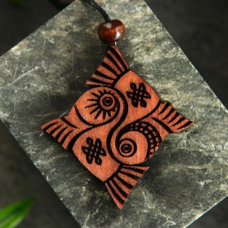 Suspension "Yin-Yang" cedar, symbol of mutual harmony-1