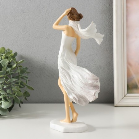 Souvenir Polystone "Girl with a scarf. Wind" 12.5x7x25.5 cm-2