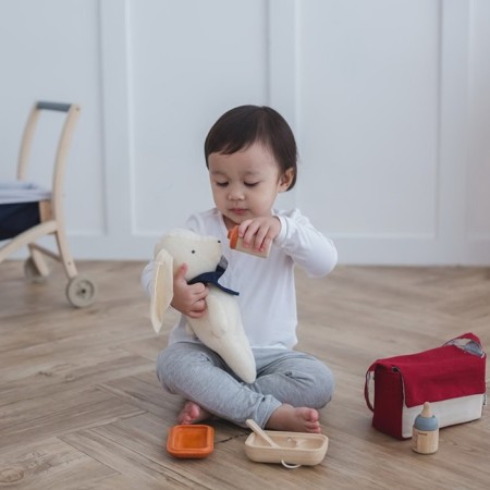 Plan Toys doll feed set-2