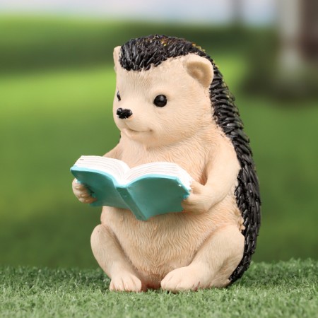 Garden figure "Hedgehog reads the book" 10x9x14cm ////-1