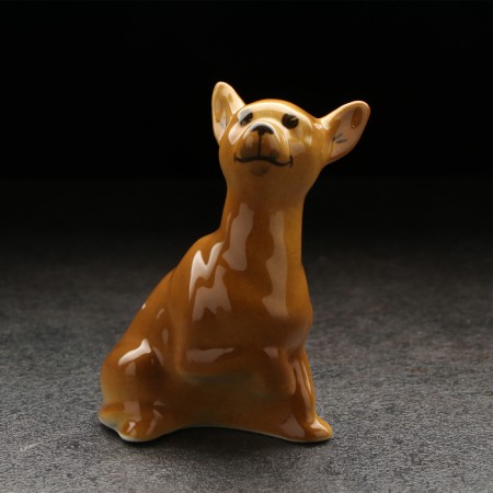 Porcelain figurine "Chihua-hua", 6x4x8 cm