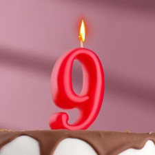 Candle for the cake the figure 