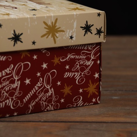 The box is folding, the lid is, "winter time of warm hugs" 30 x 20 x 9 cm-3