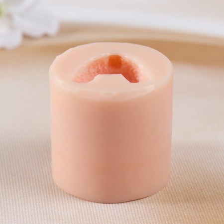 Mold Silicone "Bear Hands by the mouth" (prayer 4.5x3.7x3.5cm)-4