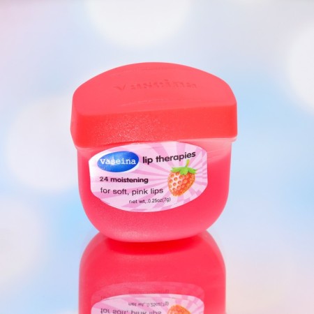 Cosmetic Vaseline for the lips, strawberries-4