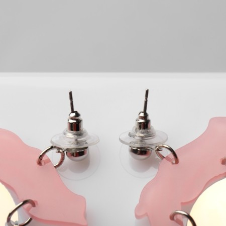 Acryl Earrings "Planet" in the hands, colored in silver-1