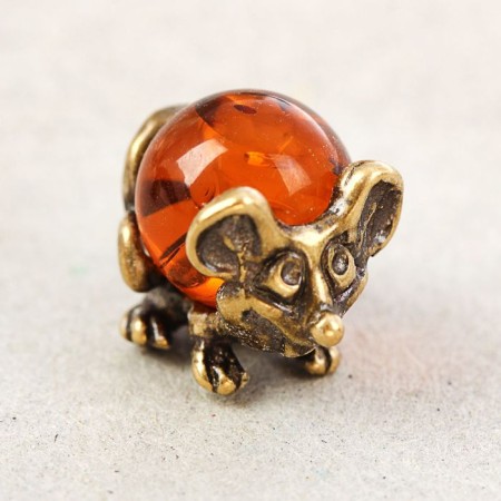 Souvenir Koshelki "Mouse Zagrebushka with amber ball", with natural amber-2