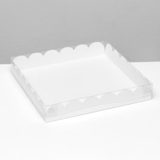 White cookie box, 25 x 25 x 4 cm