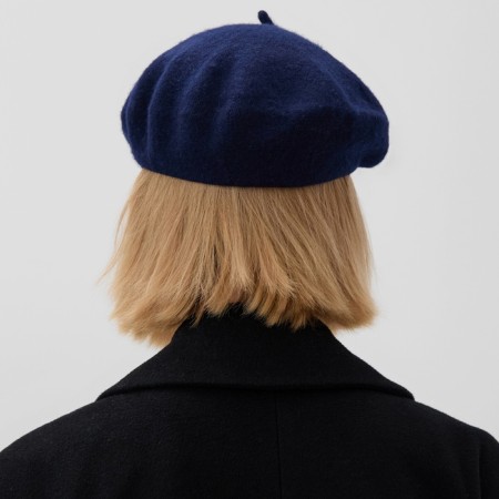 Takes female minku, dark blue color, rr 54-56-3