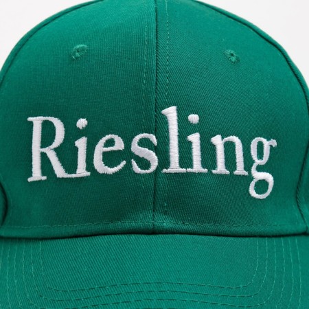 Women's cap with embroidery, green, p. 56-58-4