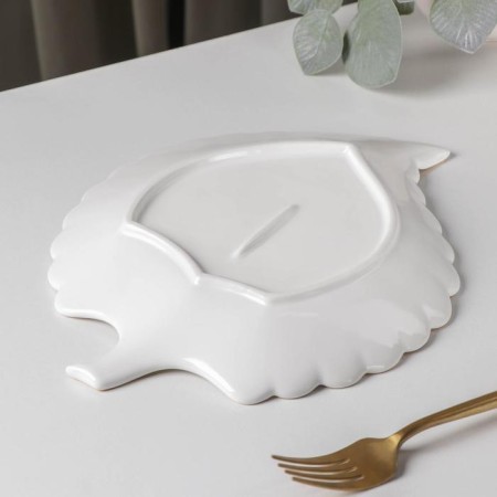 Ceramic serving dish "Rapsodia. Sheet ", 26.5 × 20.5 × 2.5 cm, white color-2