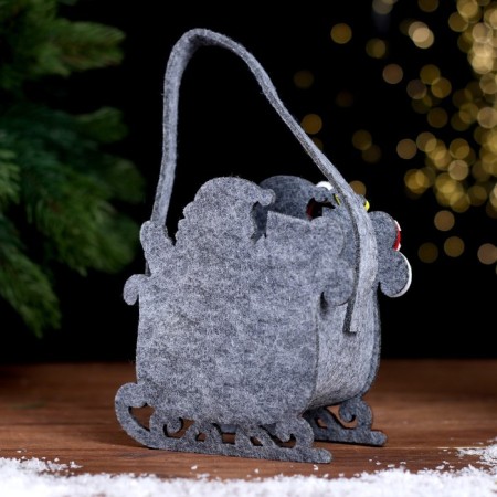 New Year's basket for decor "Santa Claus and Sani" 13 × 7 × 19 cm-2